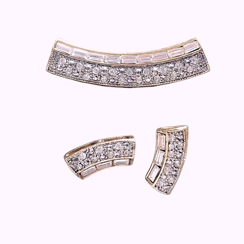 VTG Avon NR Curved Rhinestone Pendant & Earrings Set Gold Tone Baguette Sparkle